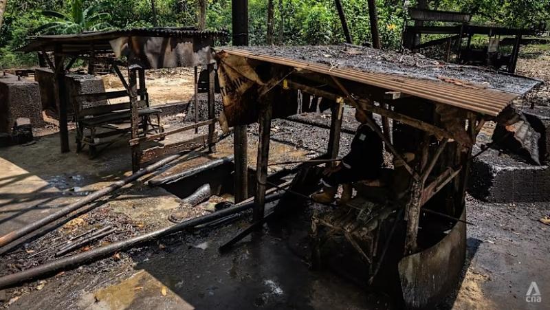 khai thac dau Indonesia,  gieng dau Indonesia,  dau mo Indonesia,  an toan gieng dau anh 3