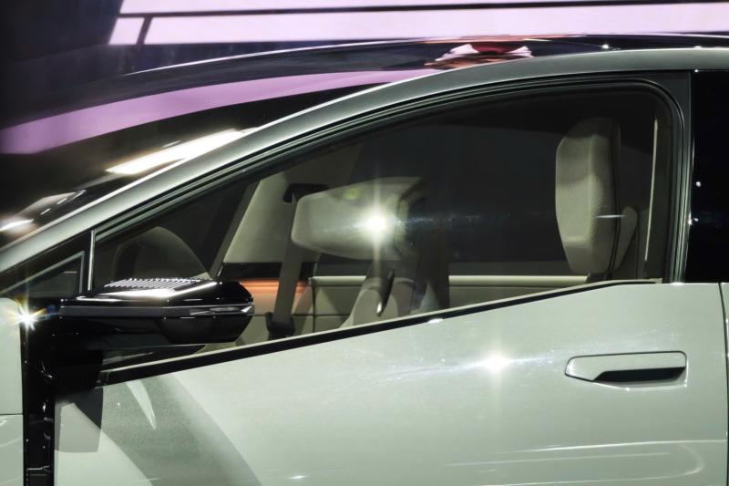Toyota Corolla Concept anh 7