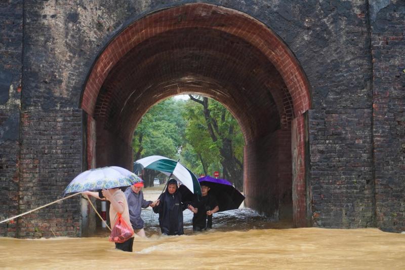 Kinh thanh Hue lu anh 6