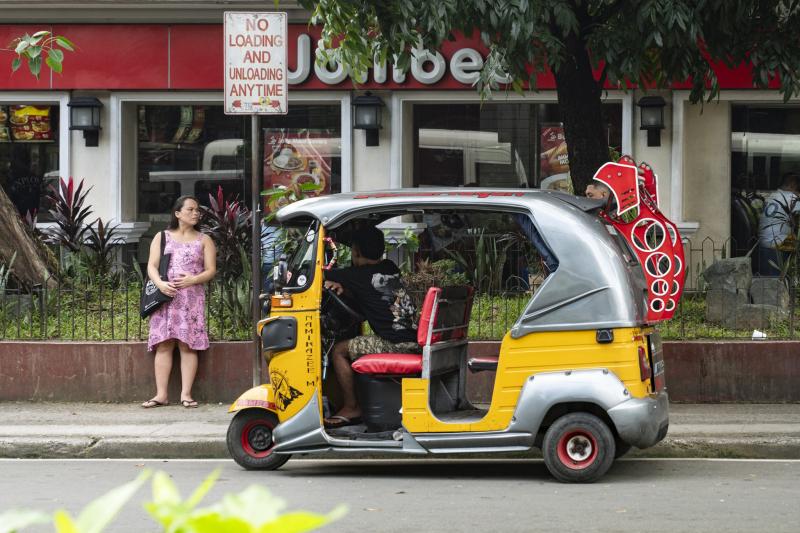 Xe cong cong Manila anh 8