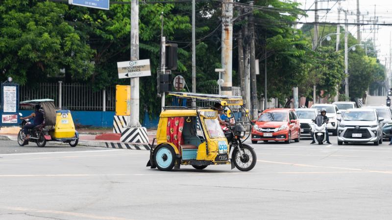 Xe cong cong Manila anh 1