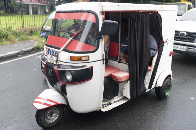 Xe cong cong Manila anh 16