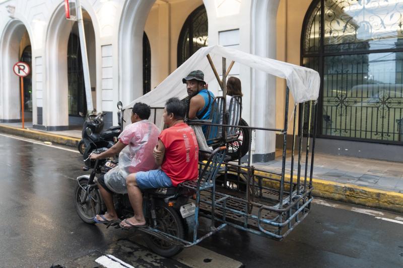 Xe cong cong Manila anh 14