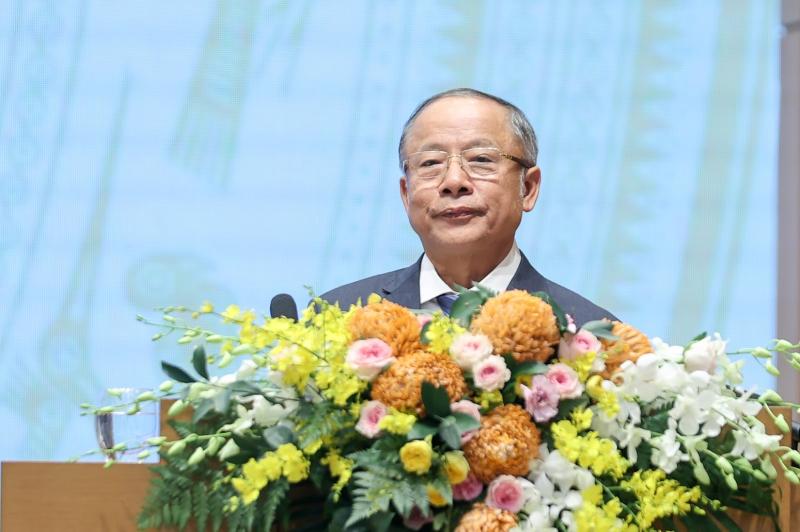 tran dinh long,  truong gia binh anh 10
