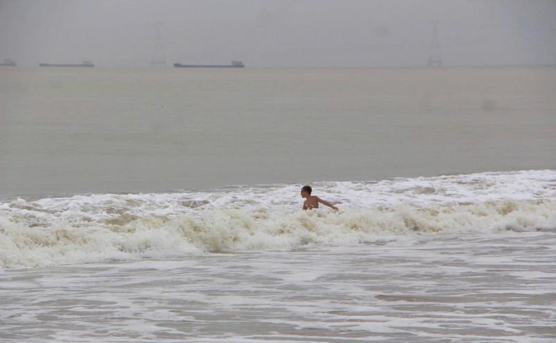 Cam tam bien Nha Trang anh 6