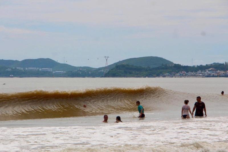 Cam tam bien Nha Trang anh 1
