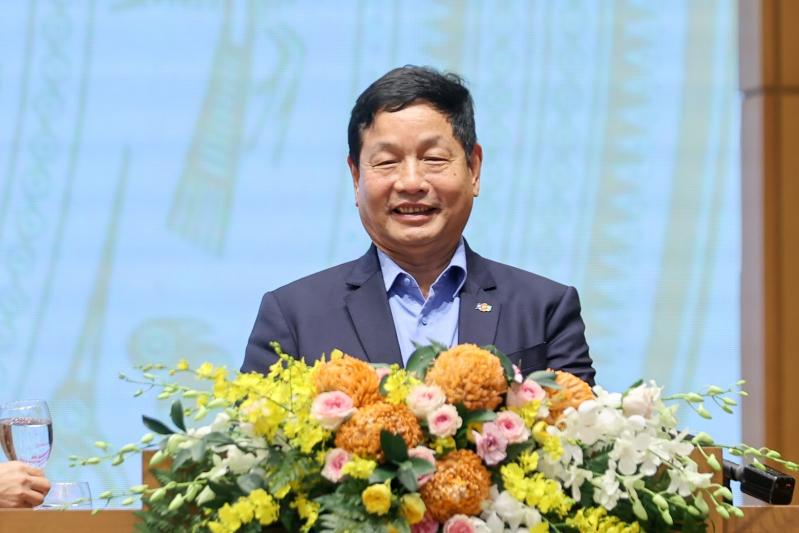 tran dinh long,  truong gia binh anh 3