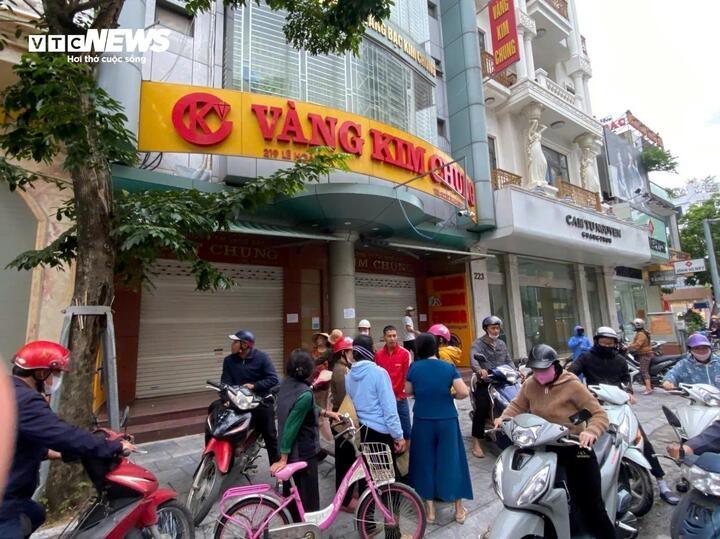 cong an thanh hoa,  tiem vang dong cua,  mua vang thanh hoa anh 1