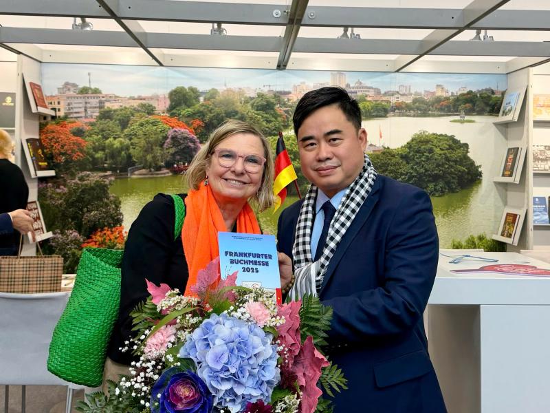 Frankfurt,  khong gian sach Viet,  hoi sach Duc,  hoi sach Frankfurt,  sach Viet Nam anh 2