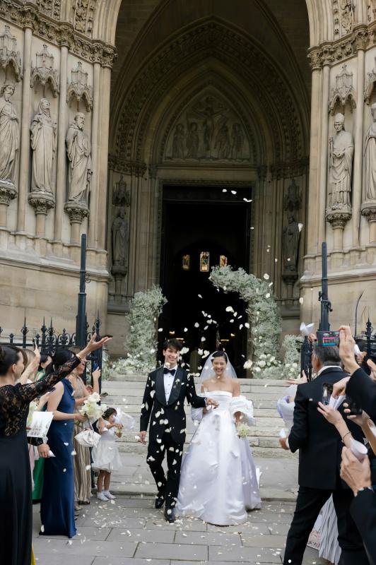 Dam cuoi Givenchy,  Sean Jung Da-hye,  le cuoi xa hoa,  nguoi thua ke Givenchy,  tiec cuoi thuong luu,  Givenchy Paris anh 10