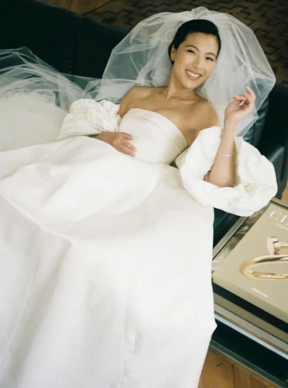 Dam cuoi Givenchy,  Sean Jung Da-hye,  le cuoi xa hoa,  nguoi thua ke Givenchy,  tiec cuoi thuong luu,  Givenchy Paris anh 12