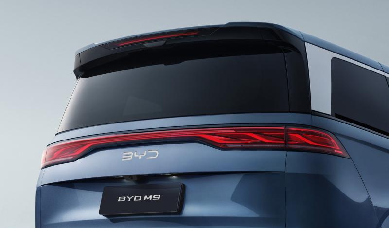 BYD M9 anh 7
