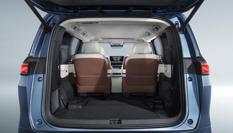 BYD M9 anh 14