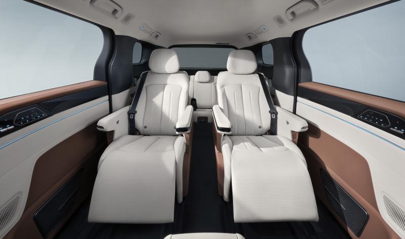 BYD M9 anh 10