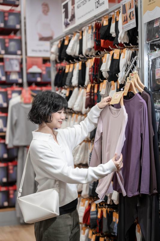 Uniqlo anh 10