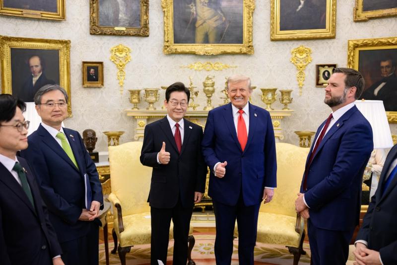 han quoc,  xe dien,  ev,  tro cap,  hyundai,  kia,  my,  thue quan,  donald trump anh 4