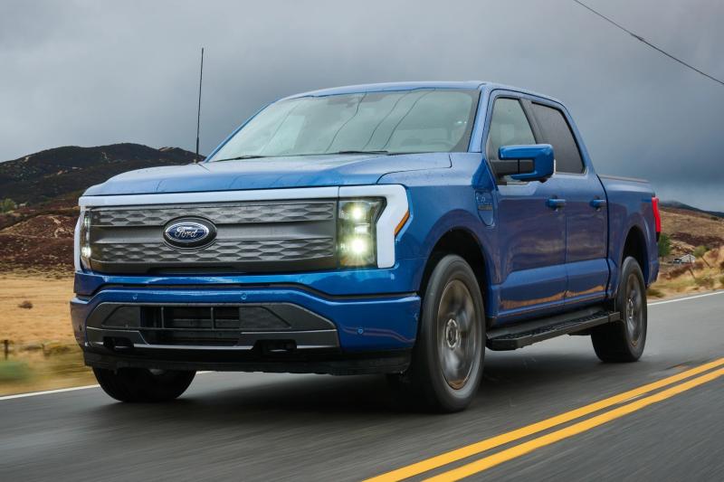 xe dien, ev,  xe xang,  xe hybrid,  hybrid,  ford,  mustang,  mustang mach-e,  f-150,  f-150 lightning,  doanh so,  tut doc,  uu dai thue,  tro cap,  trump,  donald trump anh 3