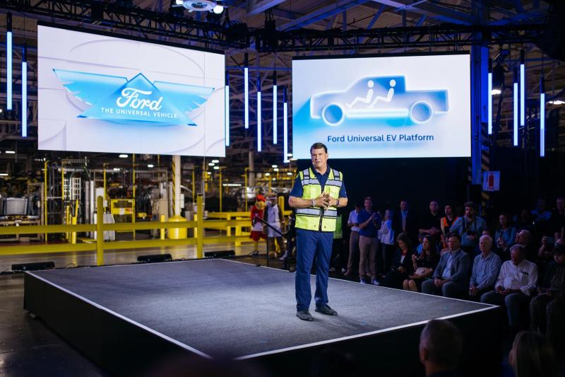 ev,  xe dien,  ford,  ceo,  jim farley,  Universal EV Platform,  ban tai,  ban tai dien,  thuan dien,  xe ban tai anh 1