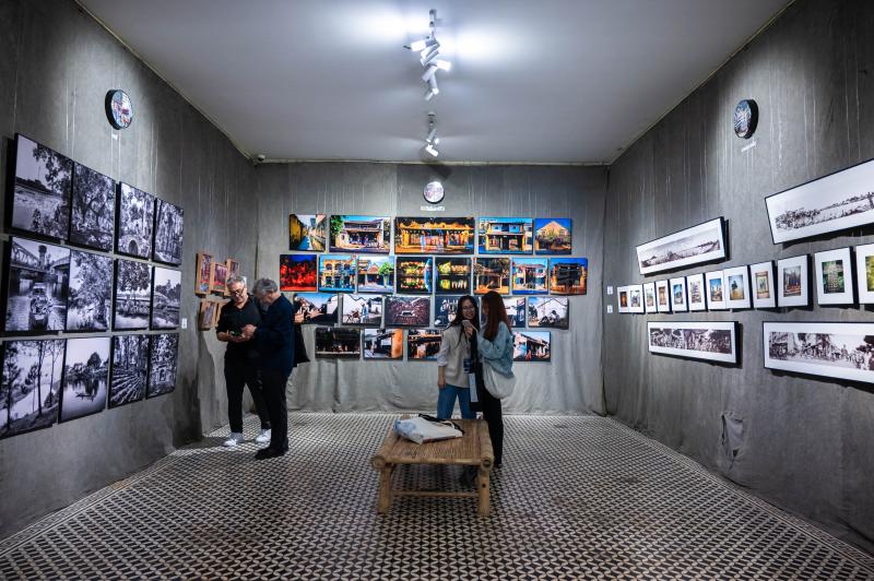 Hanoi photo,  trien lam Hang Buom,  van hoa Ha Noi,  su kien nhiep anh,  ky uc thanh pho,  nghe thuat thi giac,  Vien Phap Viet Nam,  UNESCO Ha Noi,  le hoi hinh anh anh 1