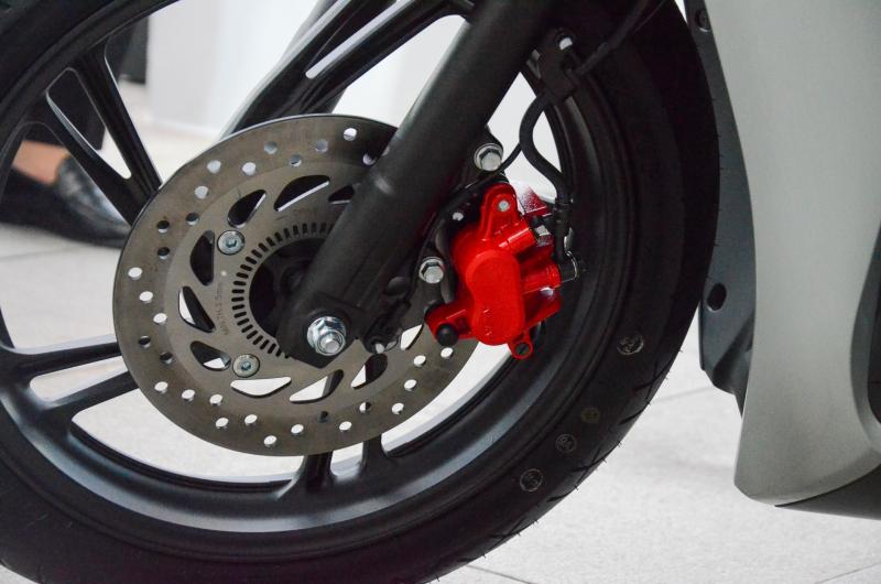Honda SH160i anh 4