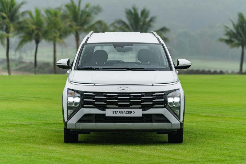 MPV 7 cho,  Toyota,  Xpander gia ban anh 4