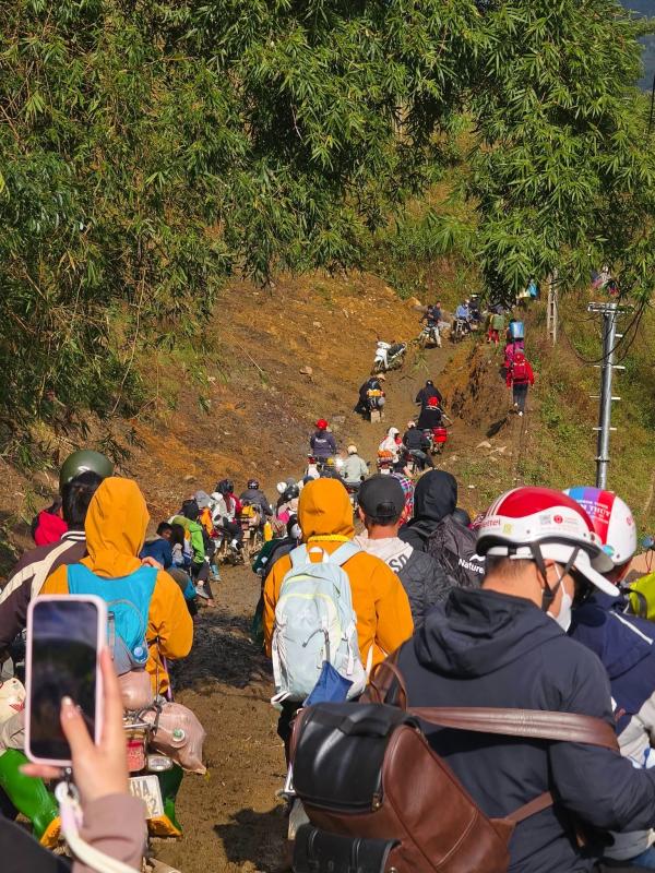 Mua leo nui Tay Bac anh 3