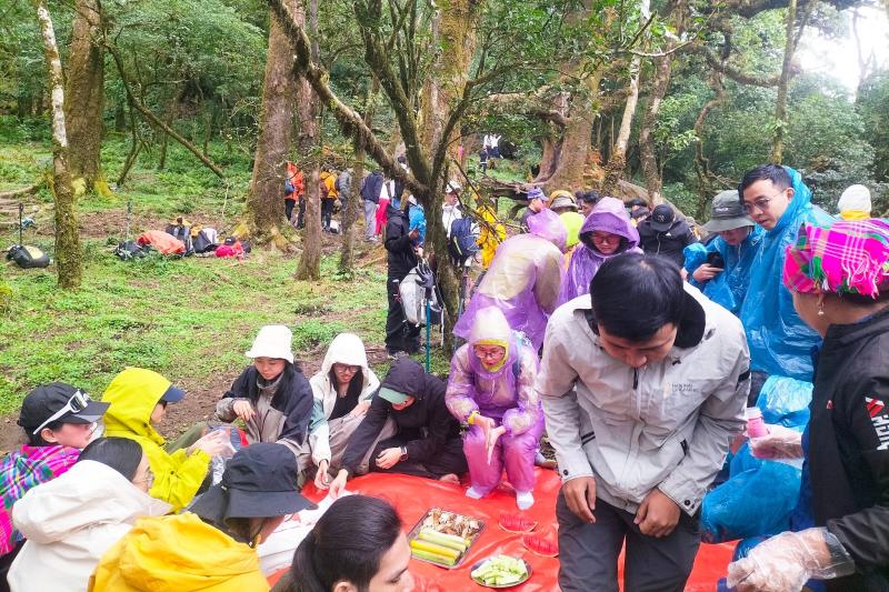 Mua leo nui Tay Bac anh 6