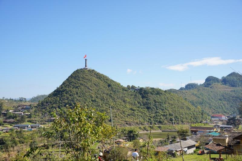 Lo Lo Chai,  Lung Cu,  Cot co Lung Cu anh 12