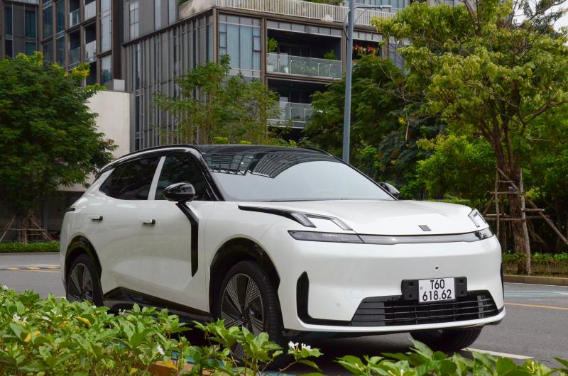 Lynk & Co 08 anh 1