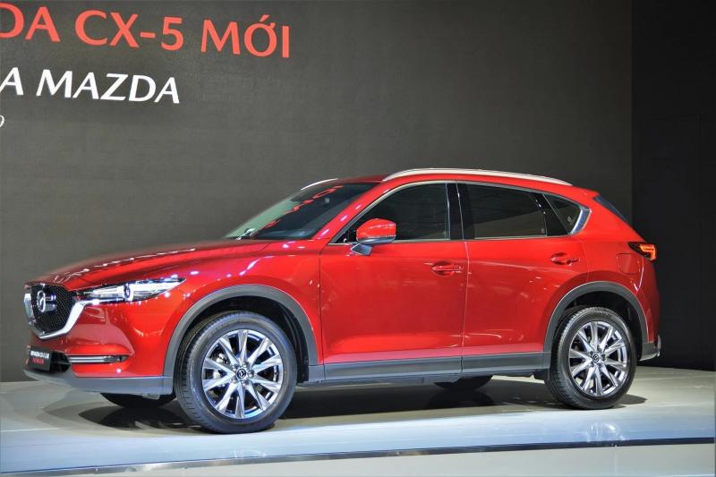 Mitsubishi Destinator,  Toyota Innova Cross,  xe gam cao anh 4