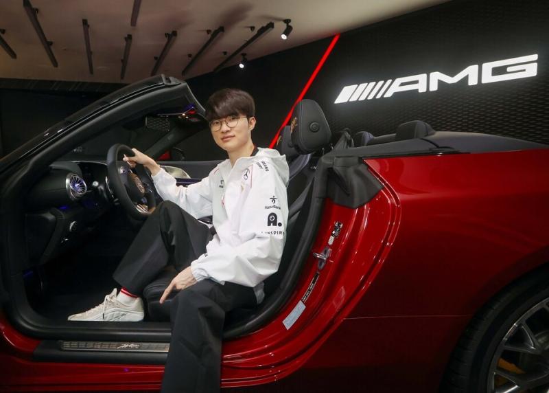 t1,  lien minh,  lien minh huyen thoai,  lol,  chung ket the gioi,  faker,  mercedes,  g580,  g580 eq,  xe dien,  ev,  trung quoc anh 13