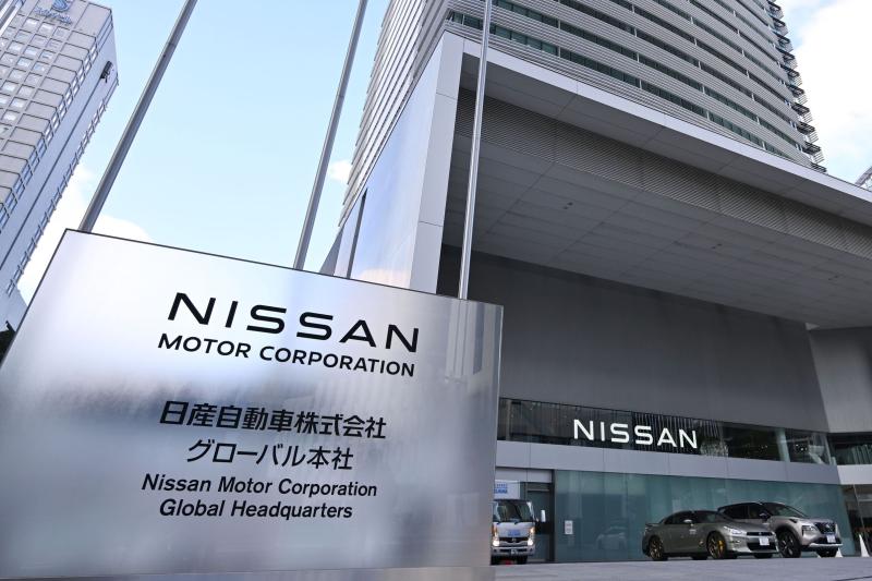 nissan,  cai to,  co lai,  lo,  Ivan Espinosa,  CEO,  nexperia,  thieu chip,  thue quan,  nhat ban,  my,  bao cao kinh doanh anh 1