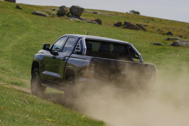 ban tai,  nissan,  nissan navara,  navara,  mitsubishi,  triton,  mitsubishi triton,  australia,  new zealand anh 7