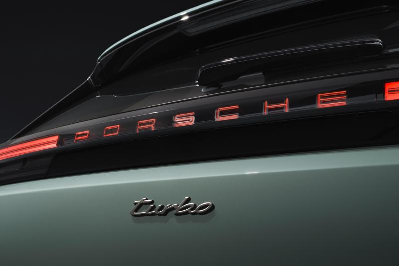 porsche,  porsche cayenne,  cayenne electric,  cayenne turbo,  cayenne turbo electric,  suv,  thuan dien,  xe dien,  ev anh 9