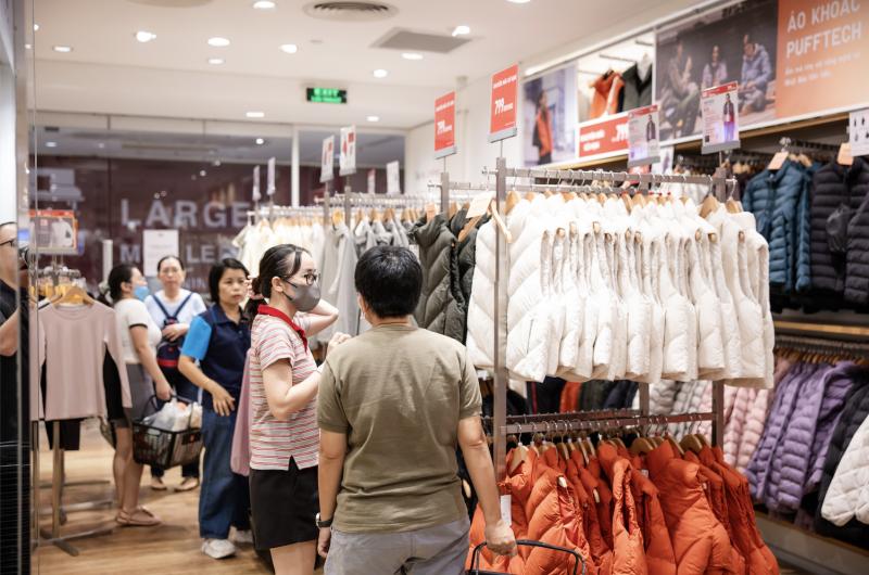 Uniqlo anh 4