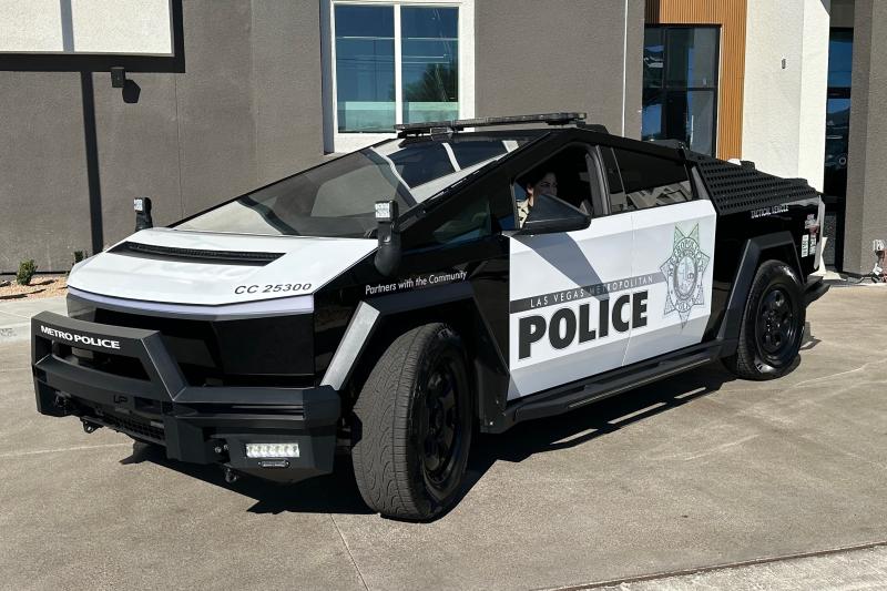 xe dien,  ev,  tesla,  tesla cybertruck,  xe canh sat,  canh sat,  canh sat my,  nevada,  my,  las vegas,  lvmpd anh 5
