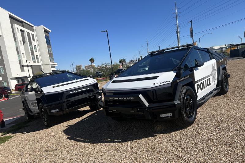 xe dien,  ev,  tesla,  tesla cybertruck,  xe canh sat,  canh sat,  canh sat my,  nevada,  my,  las vegas,  lvmpd anh 1