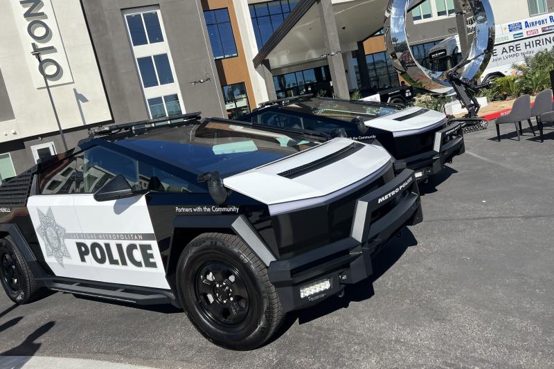 xe dien,  ev,  tesla,  tesla cybertruck,  xe canh sat,  canh sat,  canh sat my,  nevada,  my,  las vegas,  lvmpd anh 2