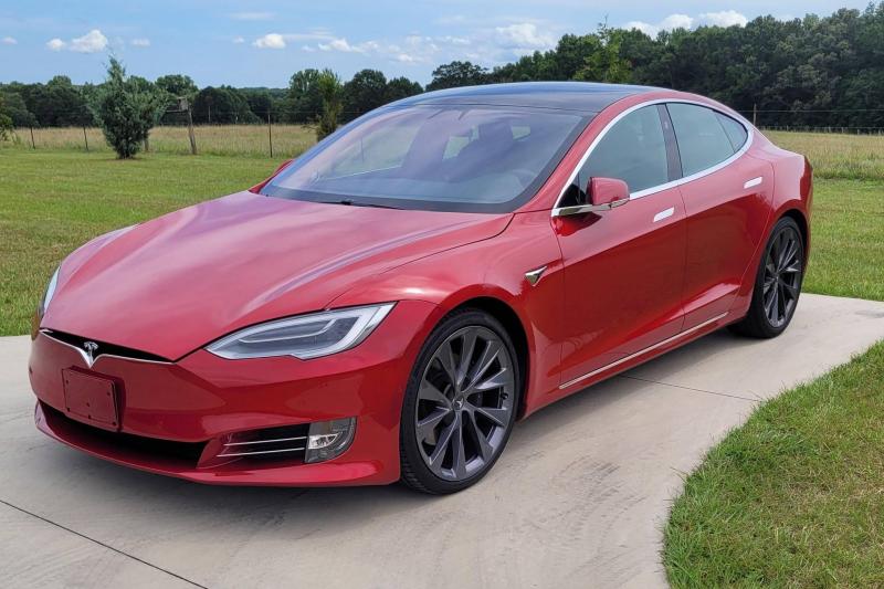ev,  xe dien,  tai nan,  my,  elon musk,  kien tung,  kien cao,  tesla model s,  tesla,  model s,  elon musk anh 4