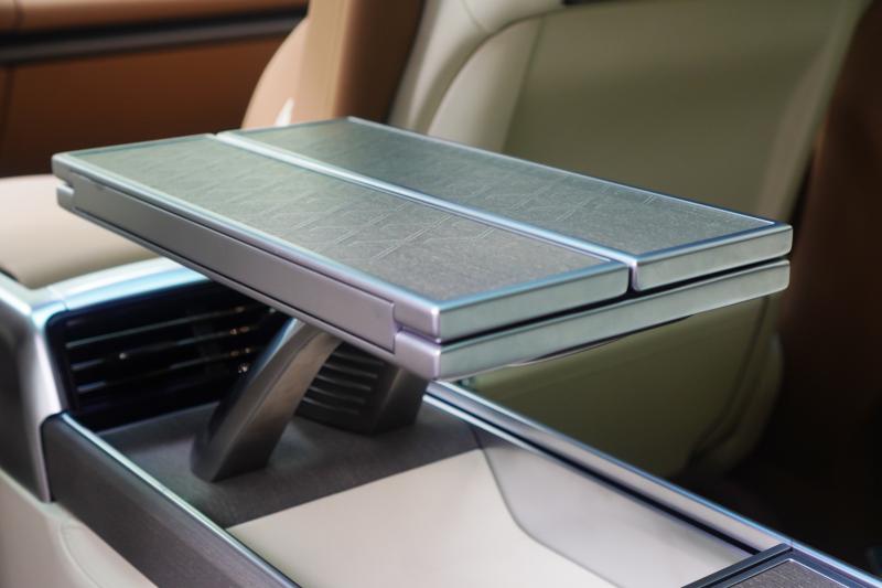 Range Rover SV PHEV anh 13
