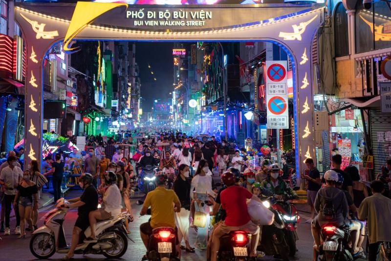 pho di bo Bui Vien anh 1