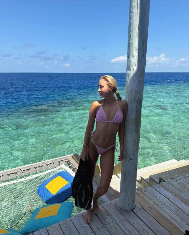 Anastasia Potapova,  Tallon Griekspoor,  Anastasia Potapova hen ho,  Cap doi tennis anh 2