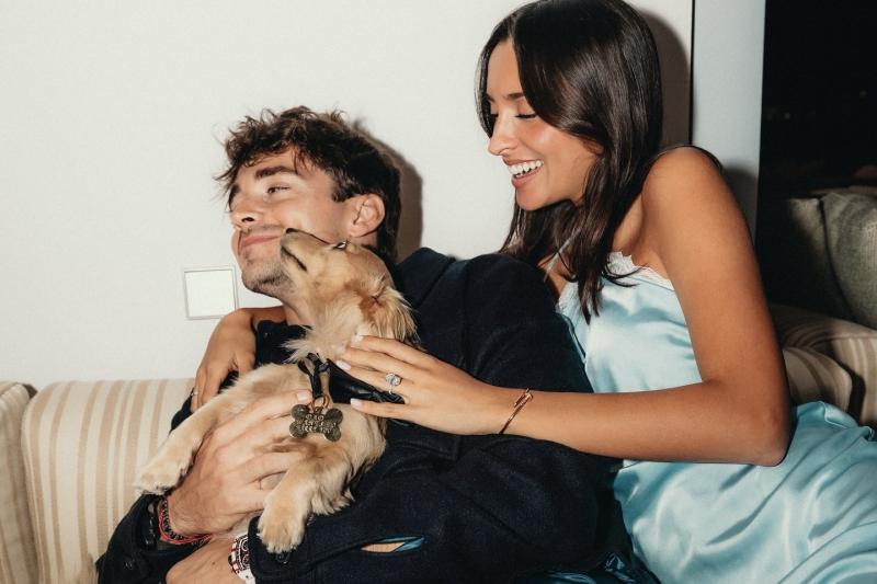Charles Leclerc dinh hon,  Alexandra Saint Mleux,  nhan kim cuong,  Charles Leclerc,  tay dua F1,  gia nhan Leclerc,  chuyen tinh Charles Leclerc anh 6