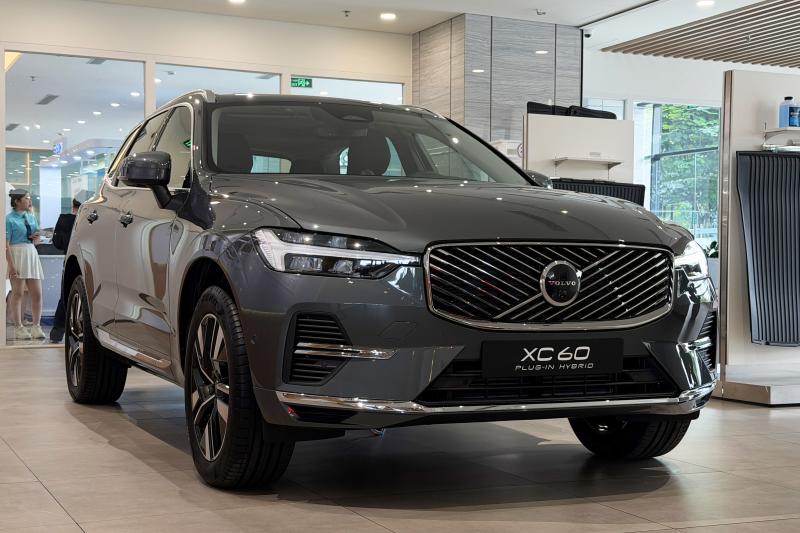 Volvo,  XC60,  Mercedes-Benz anh 1
