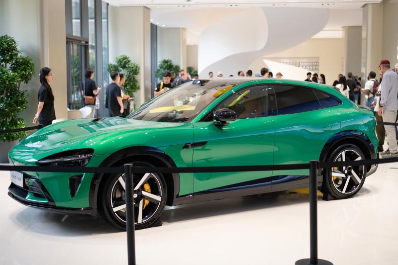 Xiaomi Tesla anh 1