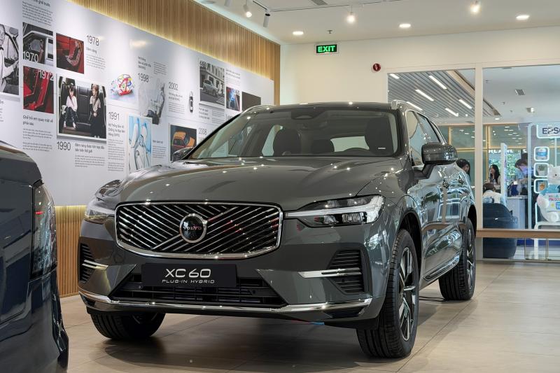 Volvo,  XC60,  Mercedes-Benz anh 2