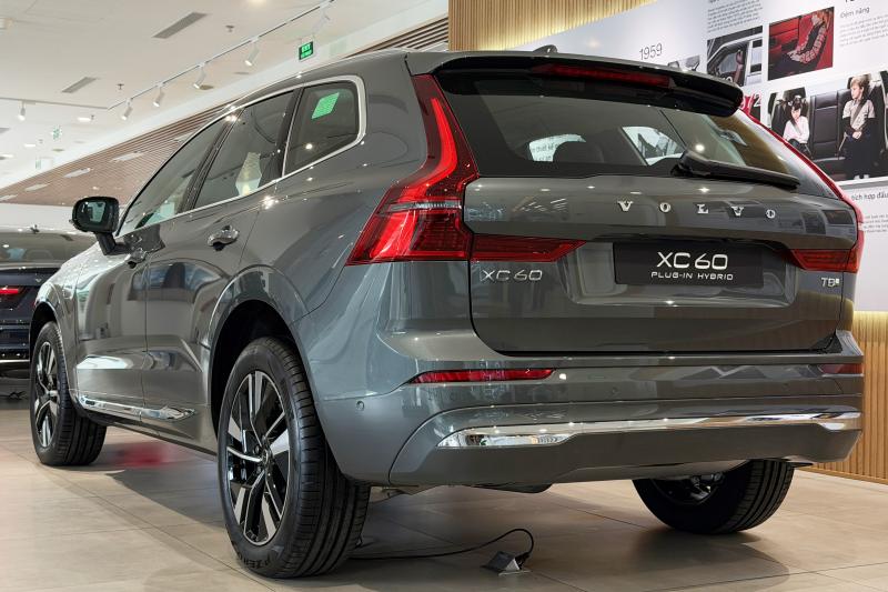 Volvo,  XC60,  Mercedes-Benz anh 16