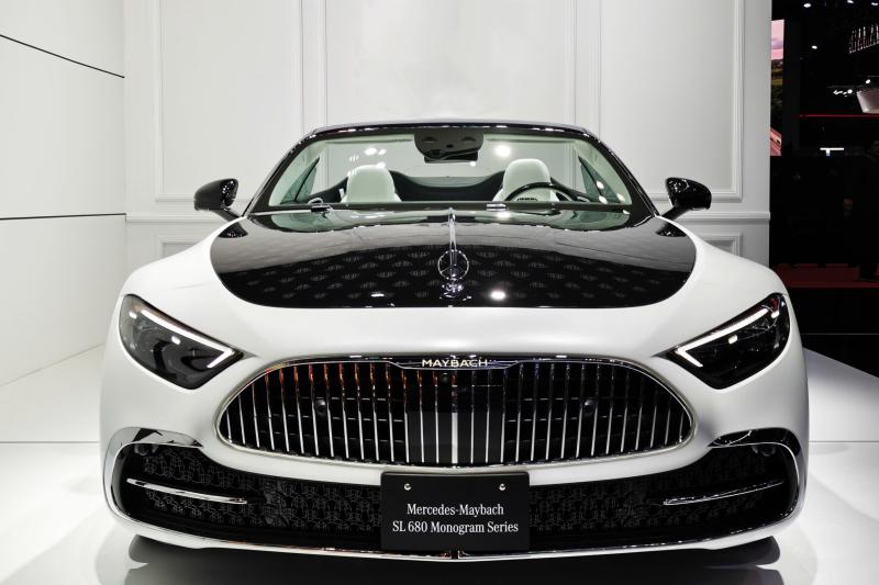 Mercedes-Maybach SL 680 anh 3