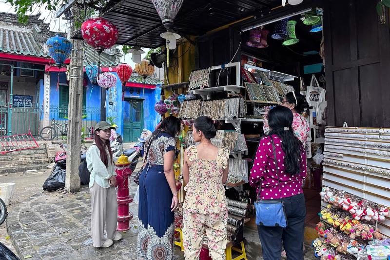 Hoi An mua lu anh 13