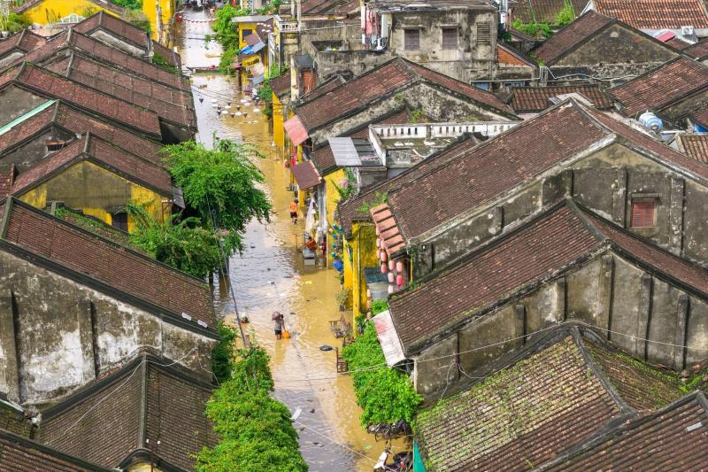 Hoi An mua lu anh 7